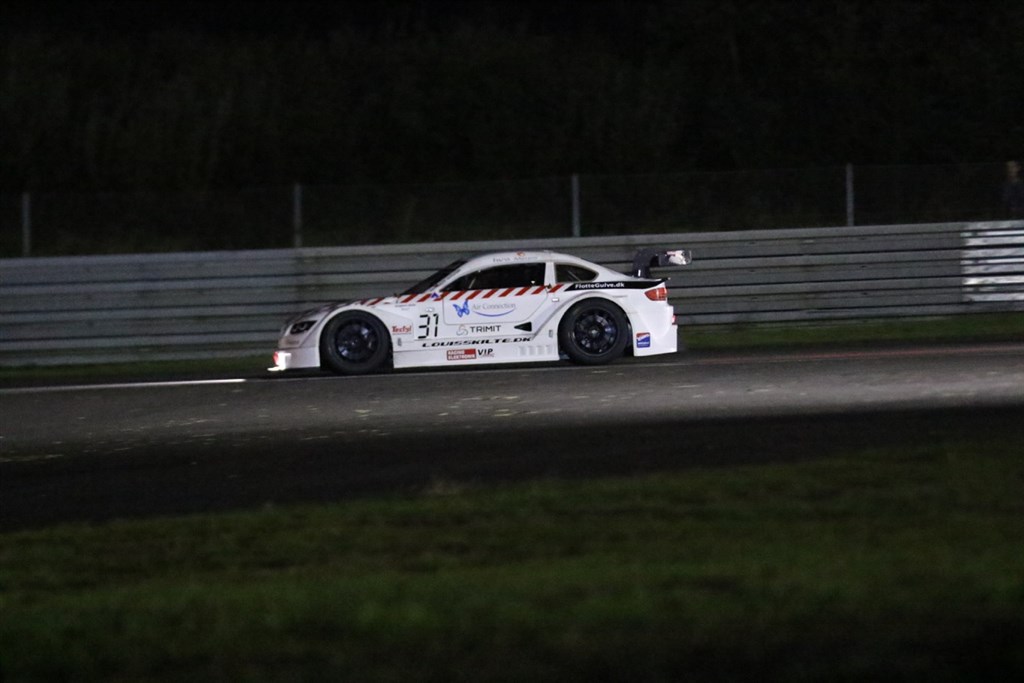 Nicki Kristensen høstede god erfaring med Supertourisme raceren på Padborg Park, men nu gælder det Yokohama SuperCup finalen
(Foto: Mogens Roy Nielsen)
